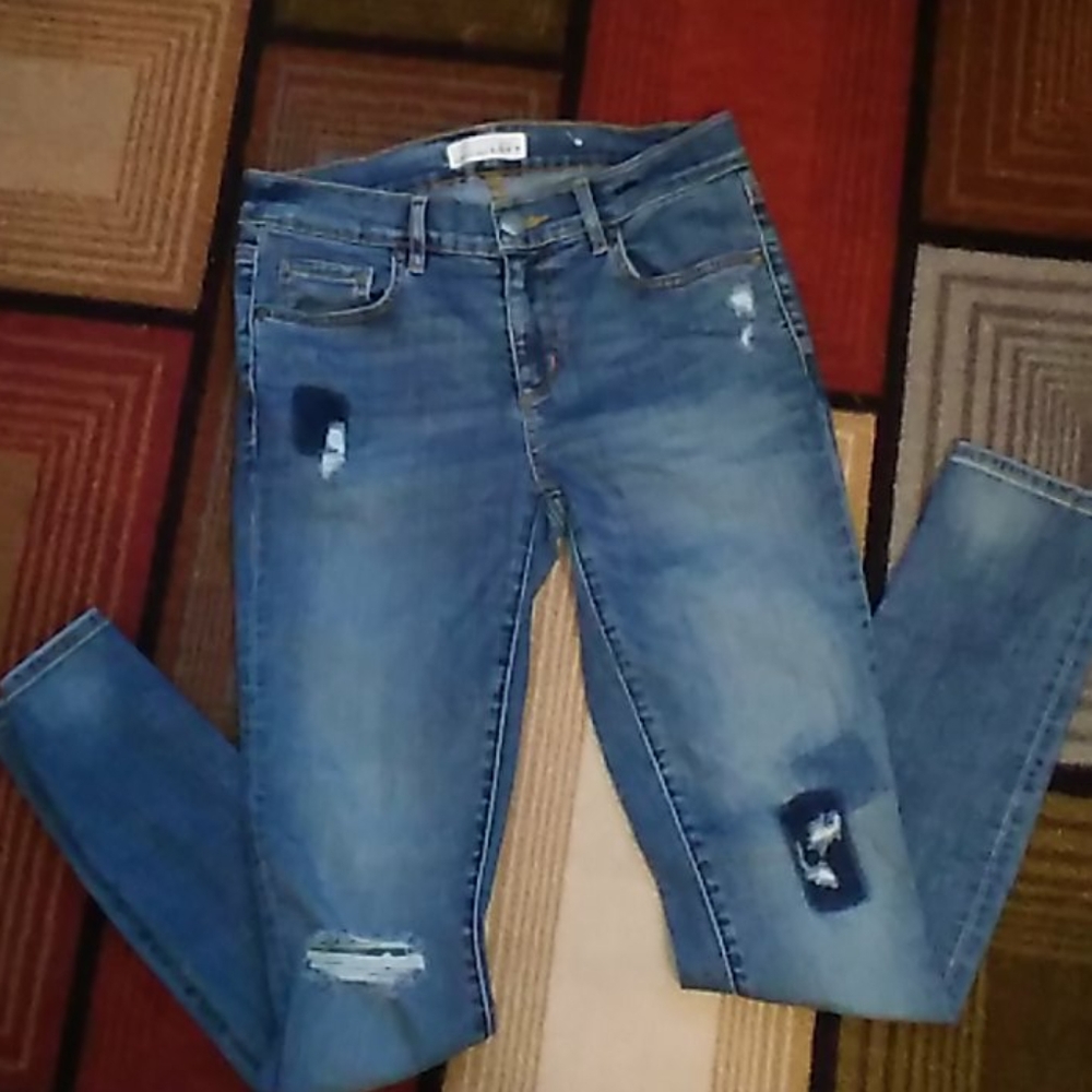 Ann Taylor loft Distressed skinny jeans